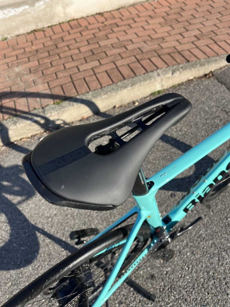 E-bike Bianchi Aria E-Road saddle