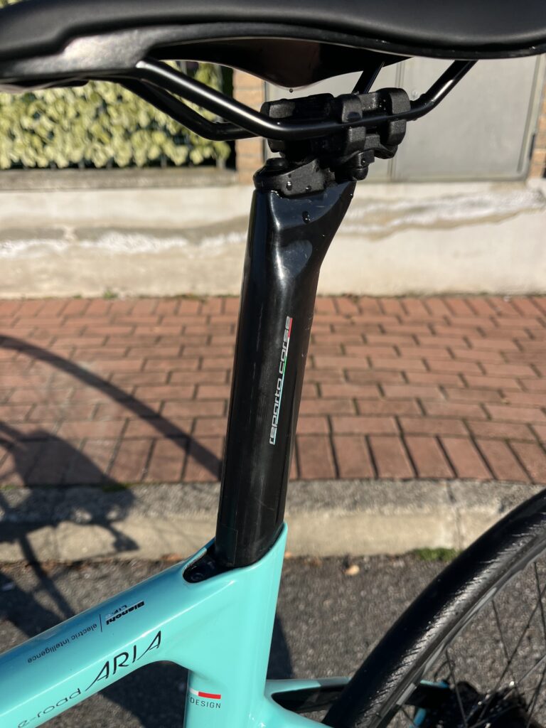 E-bike Bianchi Aria E-Road seat post