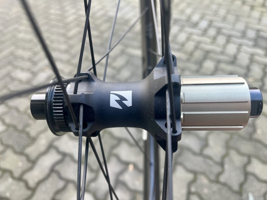 Reynolds AR46 rear hub